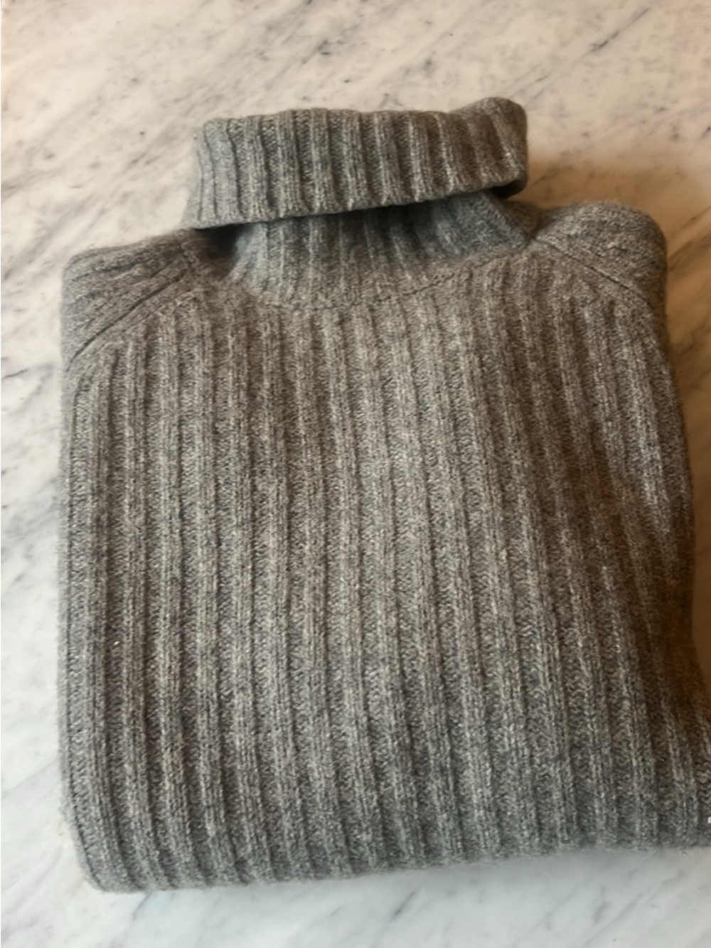Vintage Men's Ribbed Turtleneck Sweater in Gray